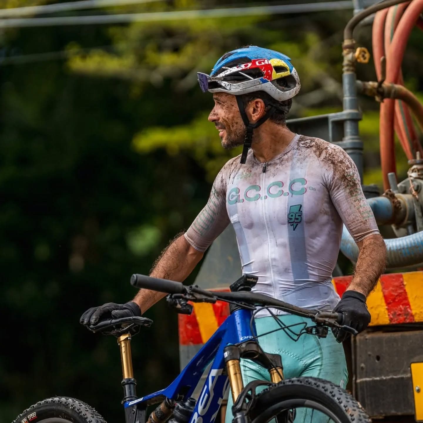 Anthony Celeste après une course de VTT
